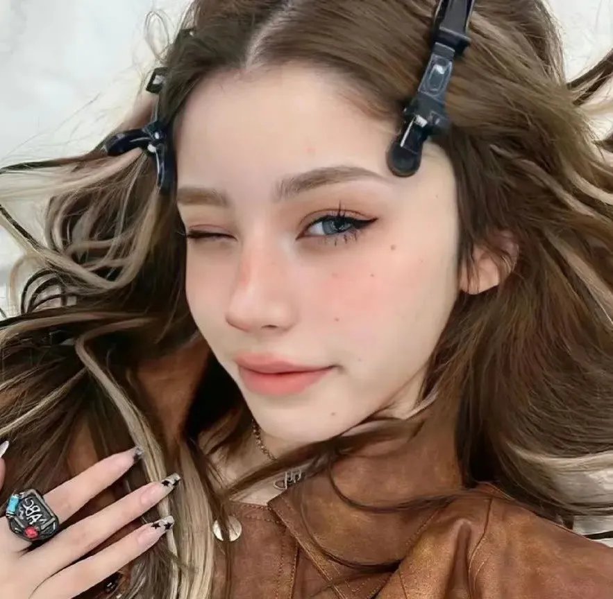 玉女桃花满堂红 海报