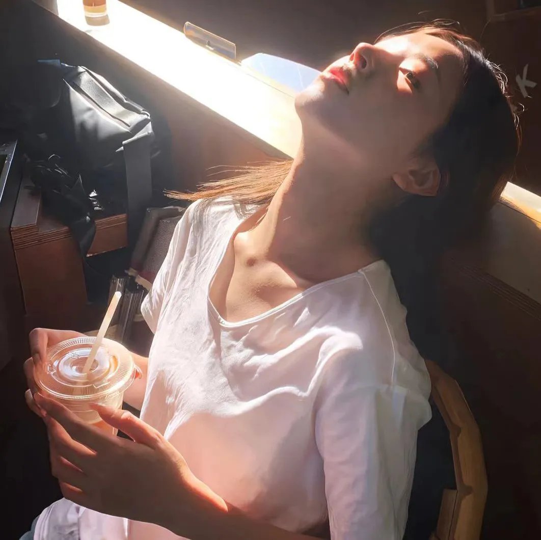 烈日下的石头 海报